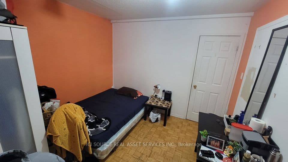 24 Mattari Court, Toronto, ON M9W 7C6 – photo 3