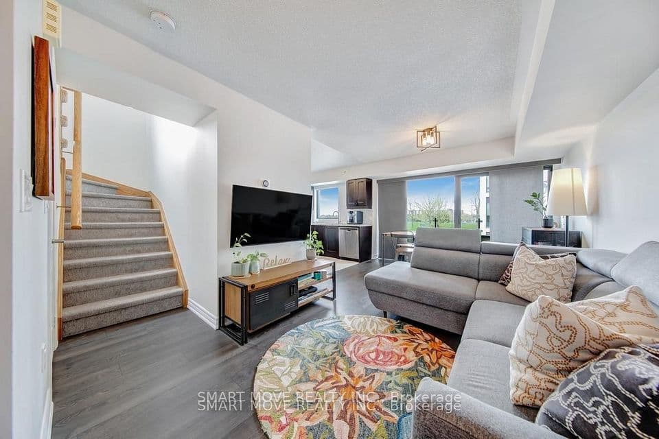 138 Widdicombe Hill Boulevard 716, Toronto, ON M9R 0A9 – photo 3