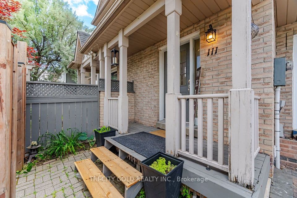 111 Chipmunk Crescent, Brampton, ON L6R 1B4 – photo 3