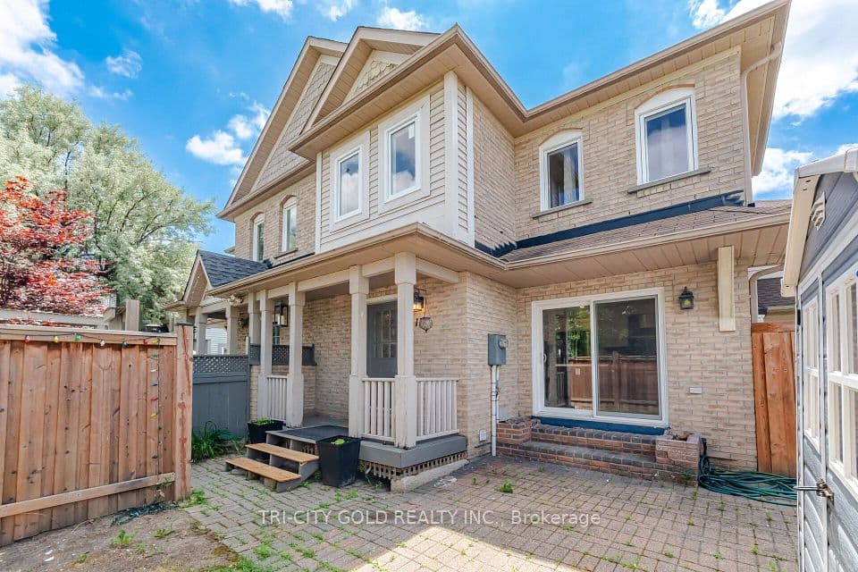 111 Chipmunk Crescent, Brampton, ON L6R 1B4 – main photo