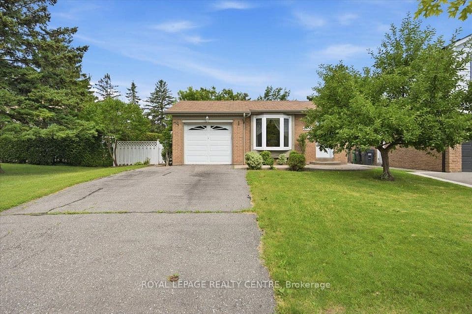 2555 Windjammer Road, Mississauga, ON L5L 1H7 – main photo