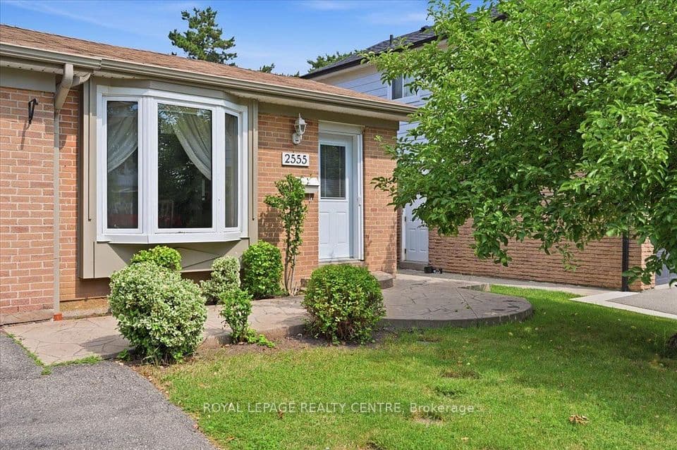 2555 Windjammer Road, Mississauga, ON L5L 1H7 – photo 2
