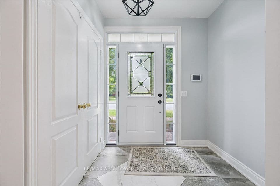 2456 Sixth Line, Oakville, ON L6H 5Z8 – photo 3
