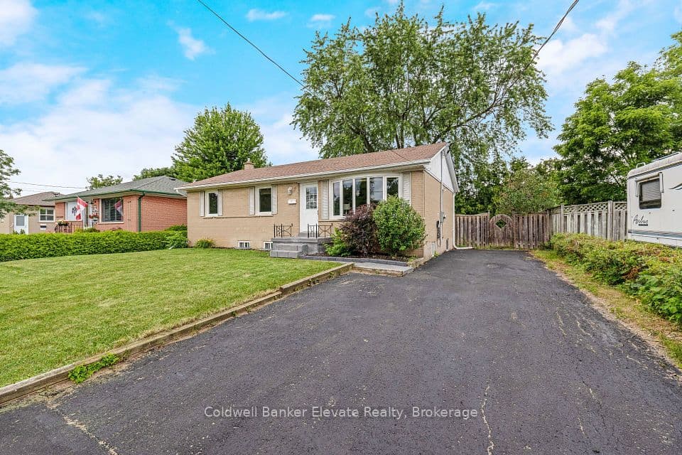 39 McGilvray Crescent, Halton Hills, ON L7G 1L7 – photo 3