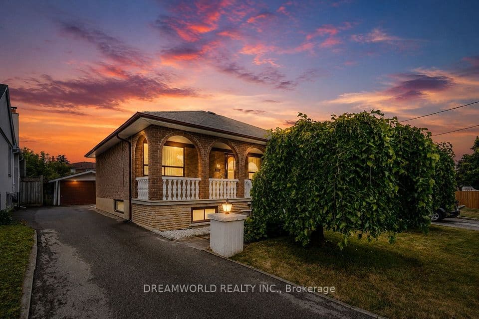 53 Compton Crescent, Toronto, ON M3M 2C3 – photo 2