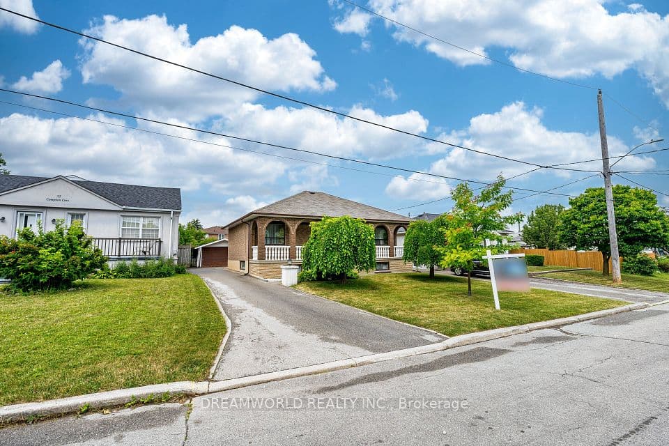 53 Compton Crescent, Toronto, ON M3M 2C3 – main photo