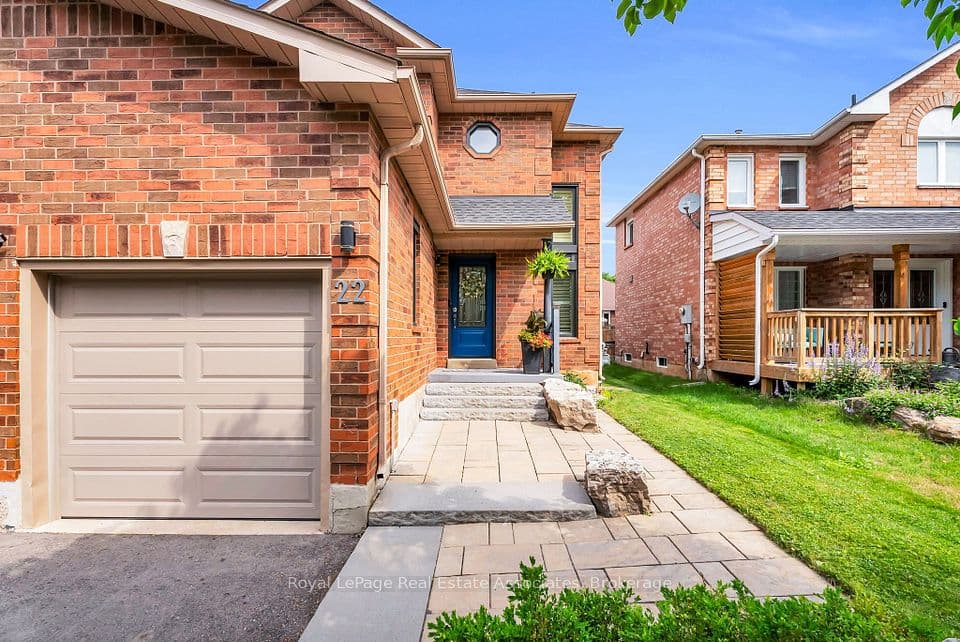 22 Mccullough Crescent, Halton Hills, ON L7G 5N5 – photo 2
