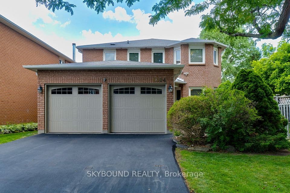 6304 Culmore Crescent, Mississauga, ON L5V 1J1 – photo 3