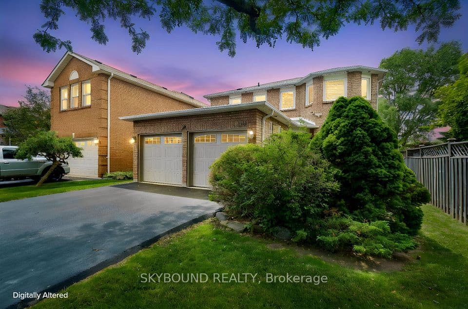 6304 Culmore Crescent, Mississauga, ON L5V 1J1 – main photo