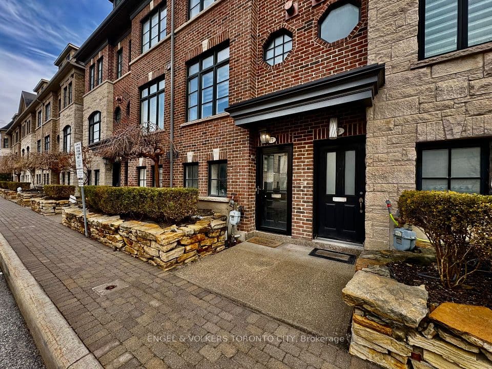 77 Ruby Lang Lane, Toronto, ON M8Z 0B8 – main photo