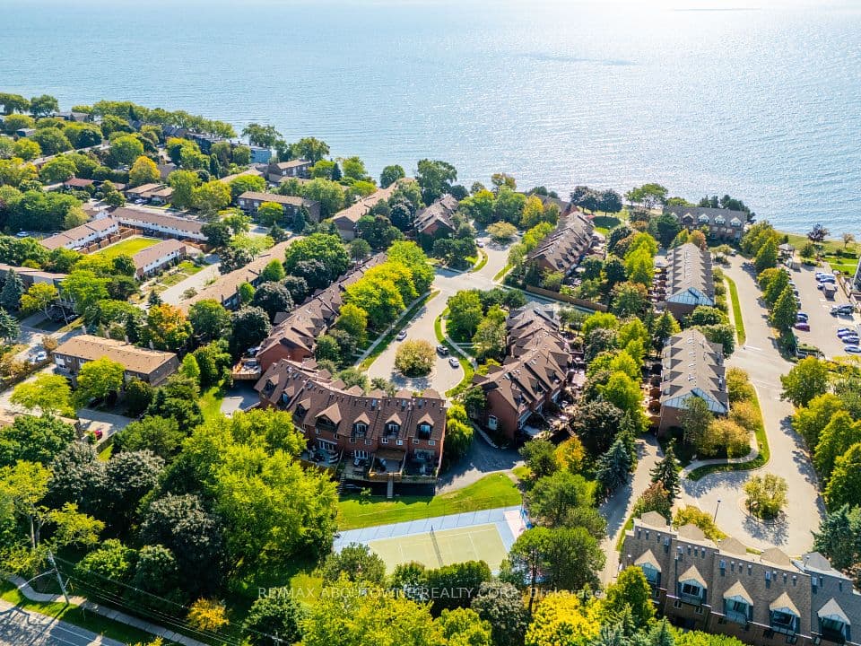 63 Tradewind Drive, Oakville, ON L6L 6K8 – photo 3