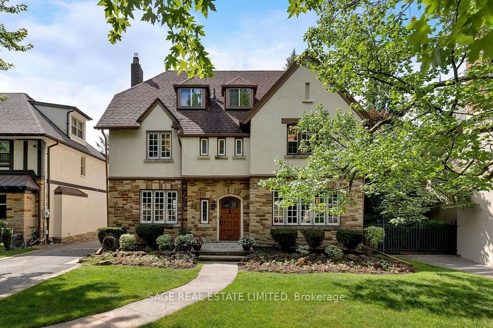 78 The Kingsway, Toronto, ON M8X 2T5 – photo 2