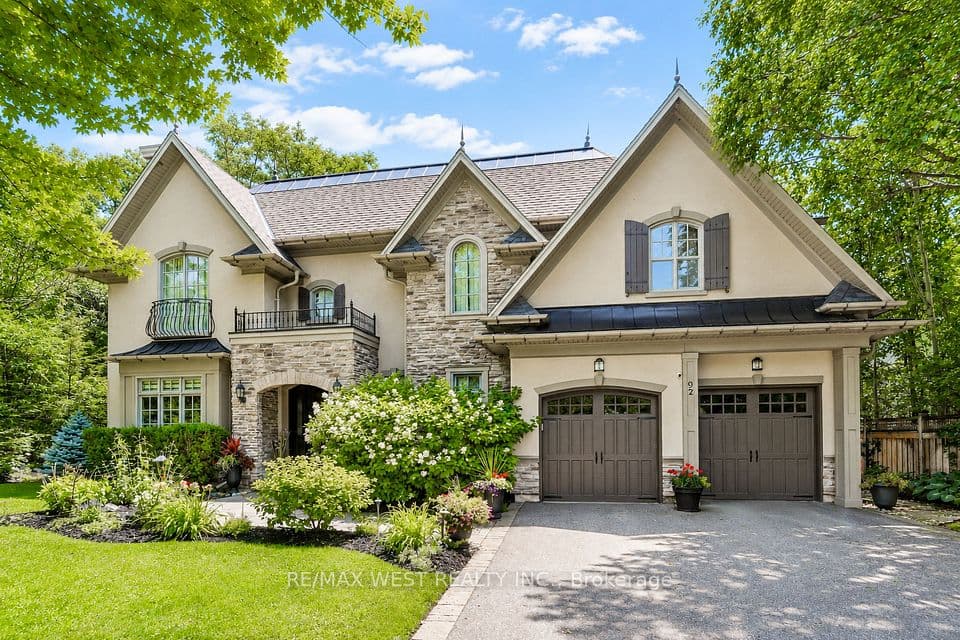 92 Pinetree Way, Mississauga, ON L5G 2R1 – main photo