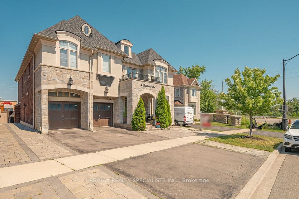 4 Burlwood Road, Brampton, ON L6P 4E9 – photo 2