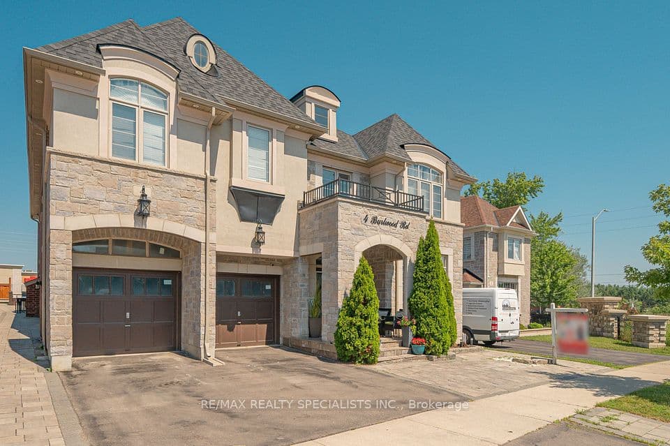 4 Burlwood Road, Brampton, ON L6P 4E9 – photo 3