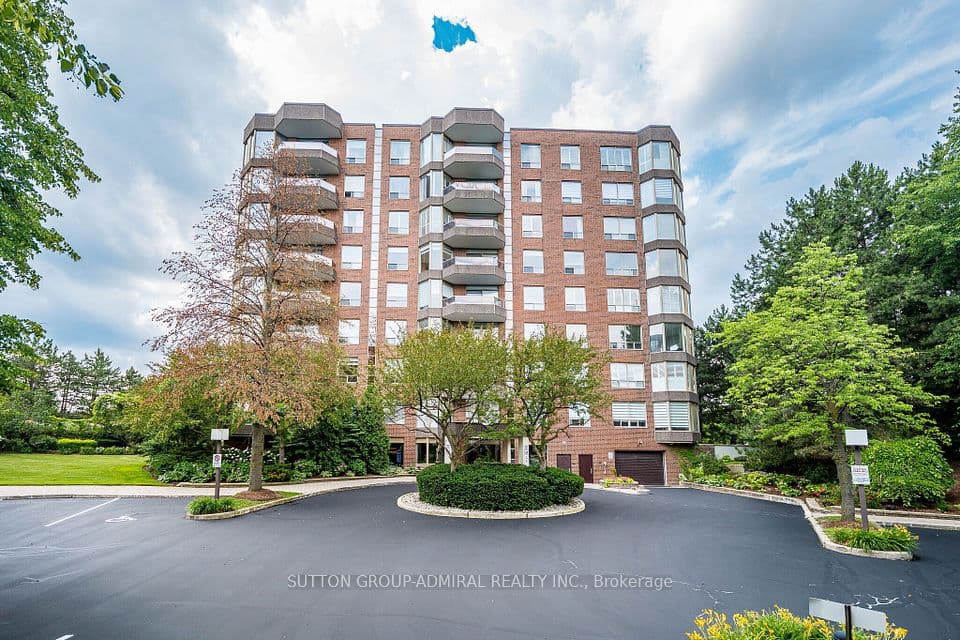 1901 Pilgrims Way 604, Oakville, ON L6M 2W9 – main photo