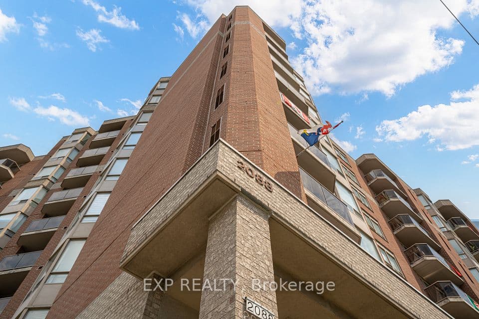 2088 Lawrence Avenue W 707, Toronto, ON M9N 3Z9 – main photo