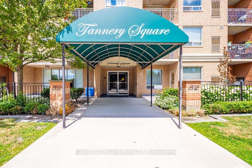 32 Tannery Street 607, Mississauga, ON L5M 6T6 – photo 2