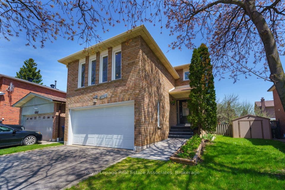 6763 Dolmage Court, Mississauga, ON L5N 4V9 – photo 3