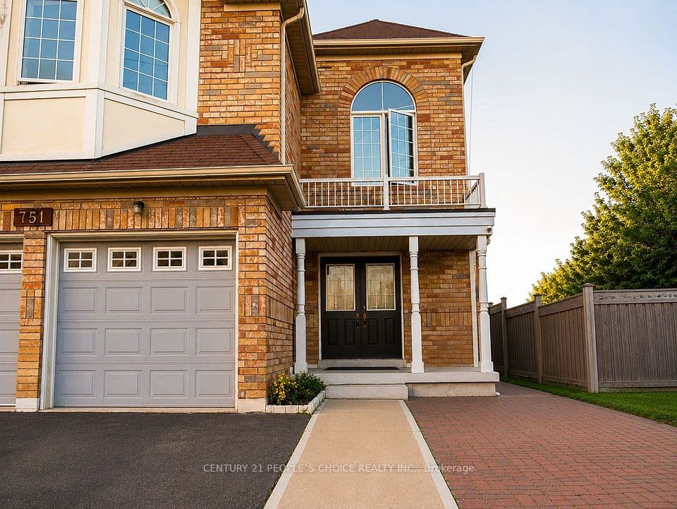 751 White Clover Way, Mississauga, ON L5V 0C2 – photo 2