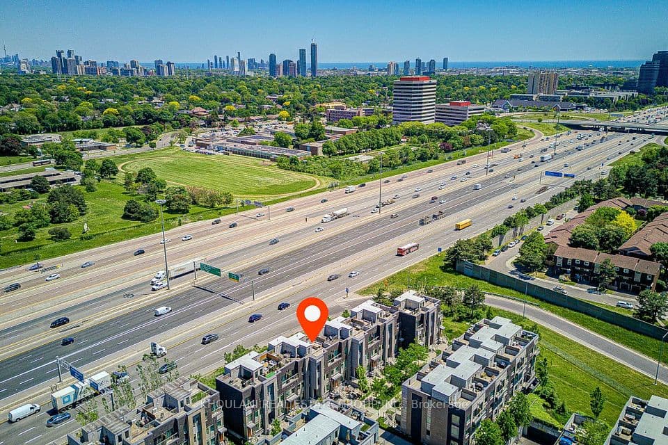 11 Applewood Lane 240, Toronto, ON M9C 0C1 – photo 2