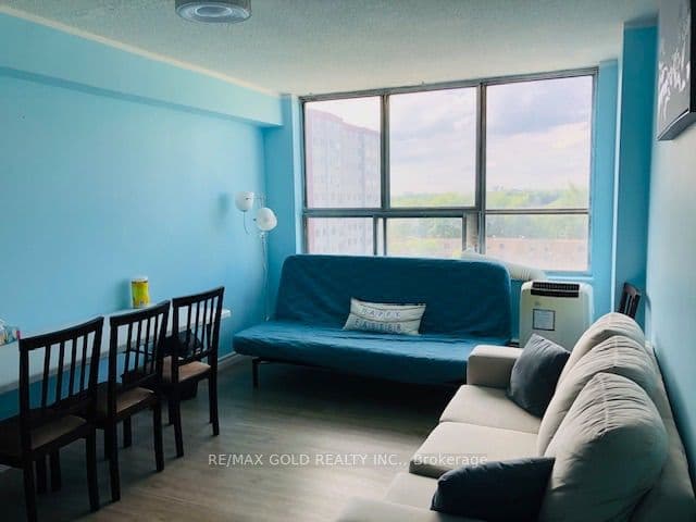 50 Lotherton Parkway 814, Toronto, ON M6B 2G8 – photo 2