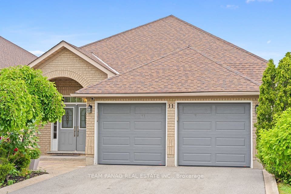 11 Larkmead Place, Brampton, ON L6R 2R9 – main photo
