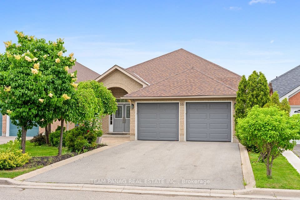 11 Larkmead Place, Brampton, ON L6R 2R9 – photo 2