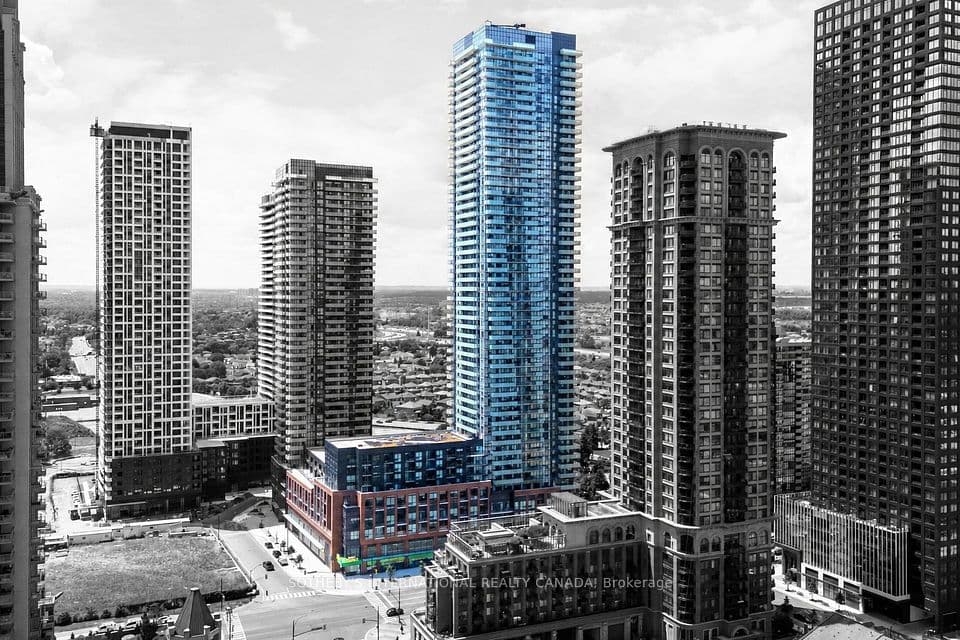430 Square One Drive 3905, Mississauga, ON L5B 0L6 – main photo