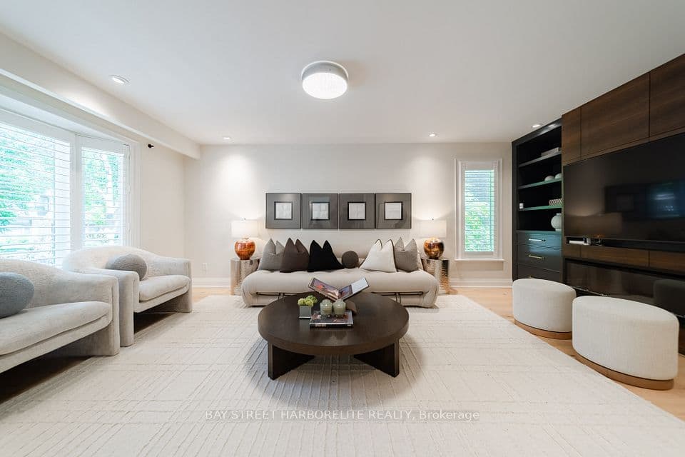 2366 Devon Road, Oakville, ON L6J 5T6 – photo 2