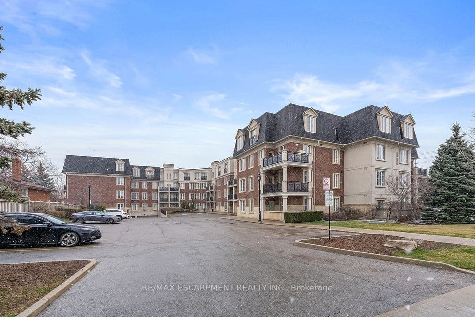 3351 Cawthra Road 116, Mississauga, ON L5A 4N5 – photo 2
