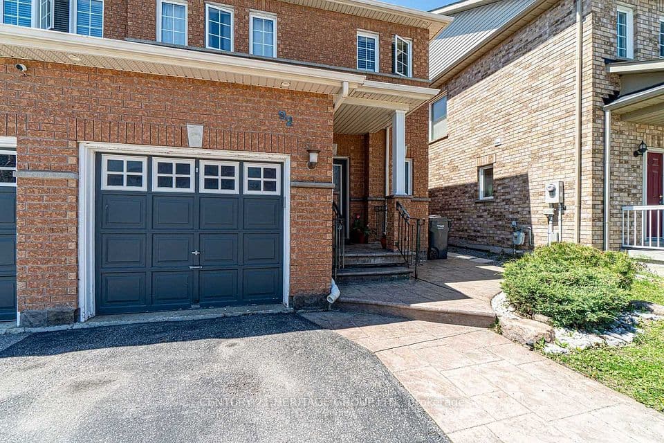 92 Sewells Lane, Brampton, ON L7A 2Z7 – main photo