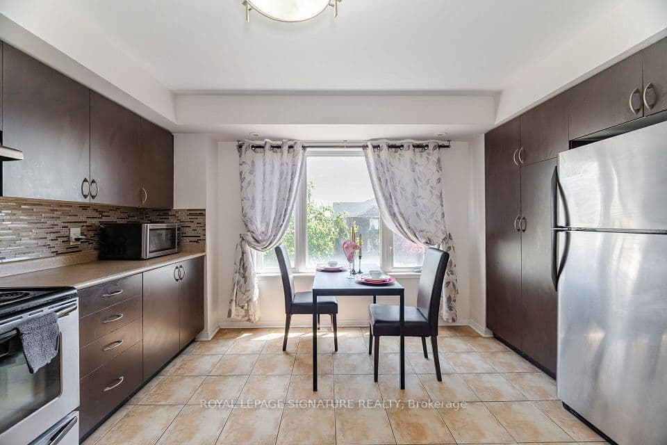 4855 Half Moon Grove 3, Mississauga, ON L5M 8C7 – photo 2
