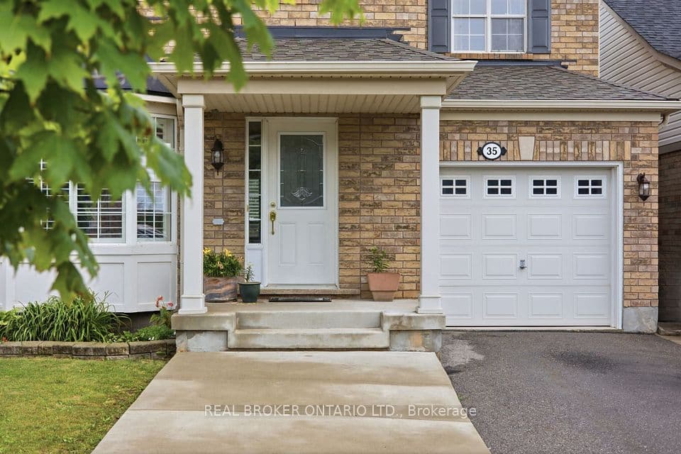 35 Bonavista Drive, Brampton, ON L6X 0N2 – photo 2