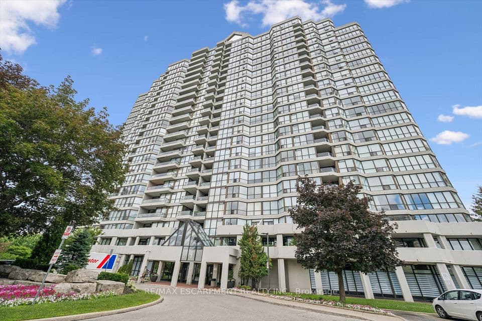 3 Rowntree Road 2309, Toronto, ON M9V 5G8 – main photo