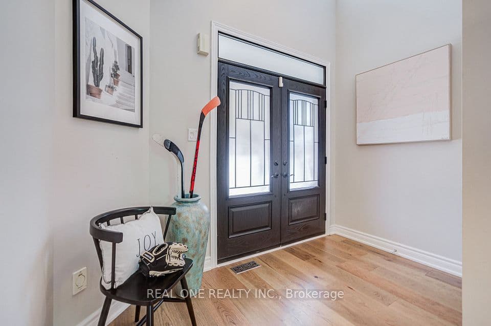 2463 Parkglen Avenue, Oakville, ON L6M 4Y7 – photo 2