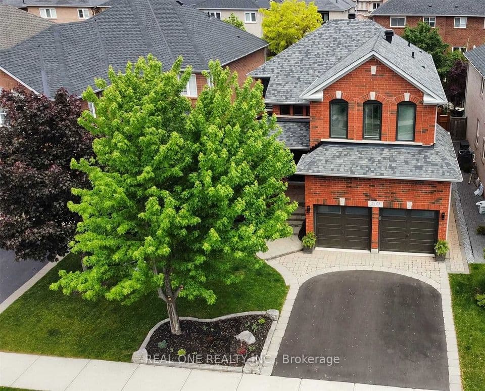 2463 Parkglen Avenue, Oakville, ON L6M 4Y7 – main photo