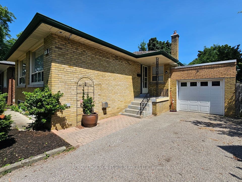 117 Westrose Avenue, Toronto, ON M8X 2A5 – photo 2