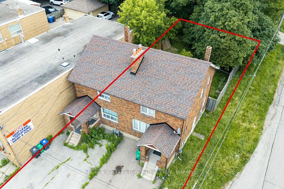 1199 & 1201 Lakeshore Road E, Mississauga, ON L5E 1G1 – photo 2