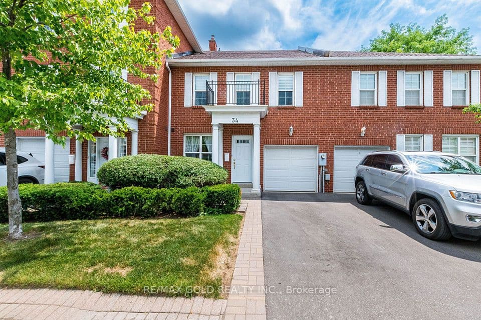 34 Stornwood Court 34, Brampton, ON L6W 4H8 – main photo