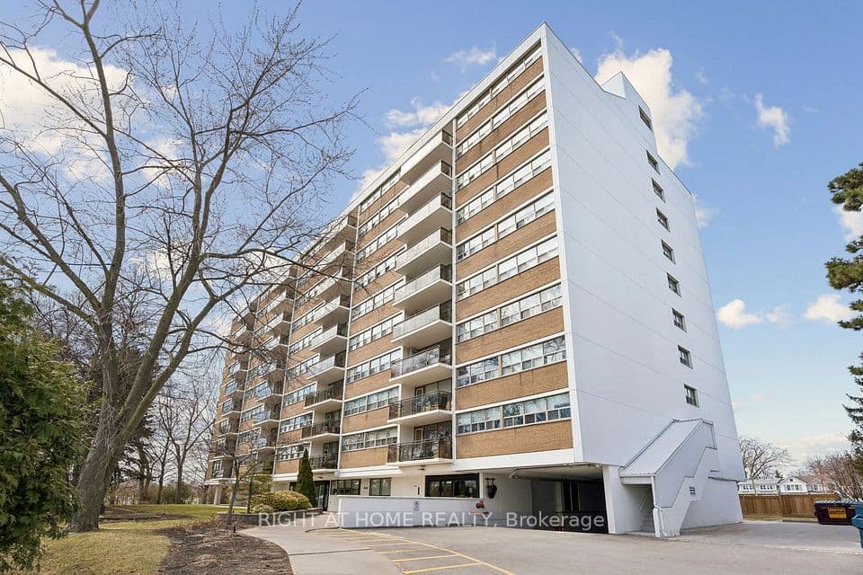 212 Kerr Street 207, Oakville, ON L6K 3B1 – main photo