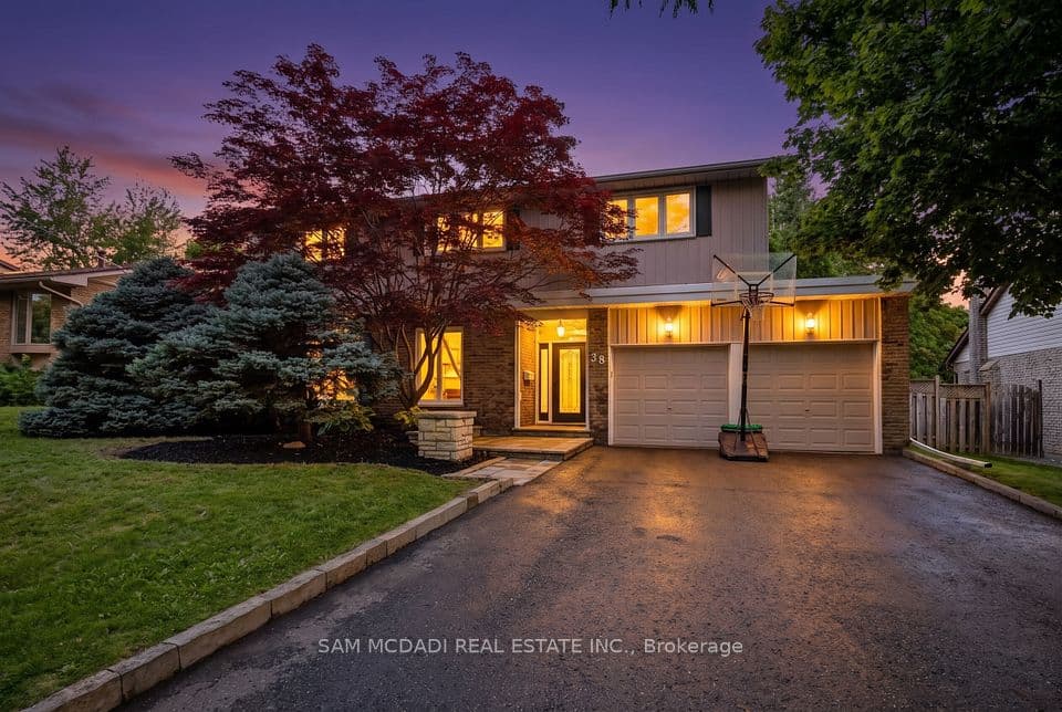 38 Kenninghall Boulevard, Mississauga, ON L5N 1J4 – main photo