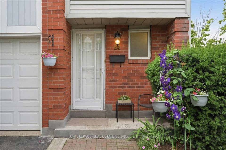 4605 Donegal Drive 24, Mississauga, ON L5M 4X7 – photo 2