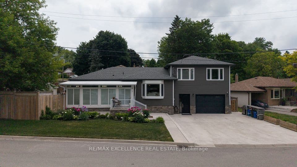 21 Elizabeth Street, Halton Hills, ON L7G 3K1 – main photo