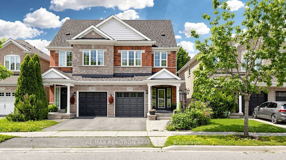 1225 Houston Drive, Milton, ON L9T 6G4 – main photo
