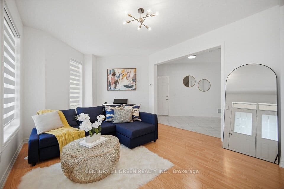 537 Dundas Street E, Oakville, ON L6H 3P6 – photo 2