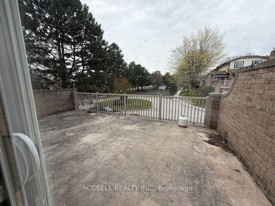 1510 Upper Middle Road 4, Burlington, ON L7P 4M5 – photo 3