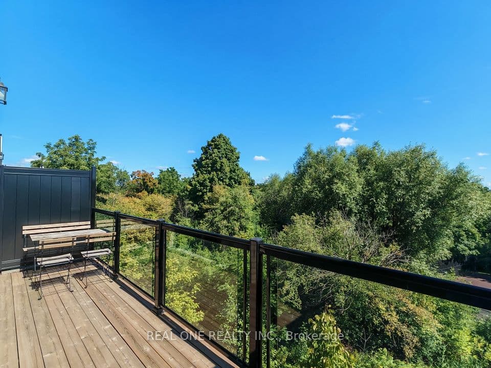 19 Woodstream Drive, Toronto, ON M9W 0G1 – photo 2