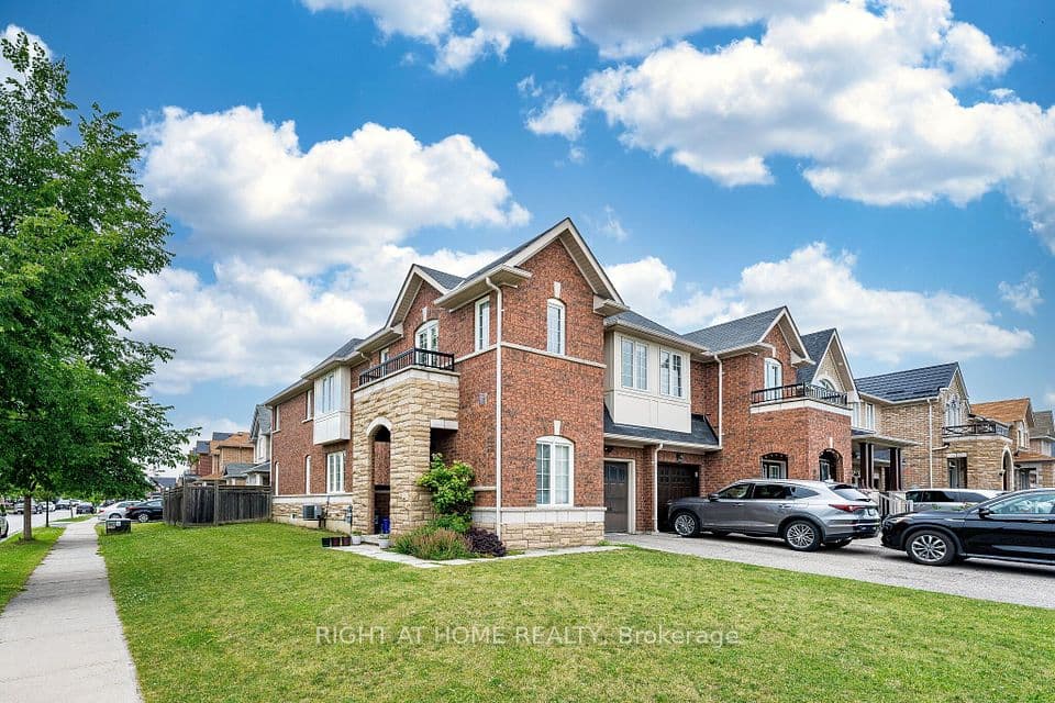 33 Drexel Road, Brampton, ON L6P 3S4 – photo 2