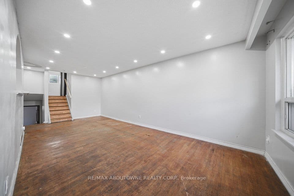 34 Seaborn Road, Brampton, ON L6V 2C1 – photo 2